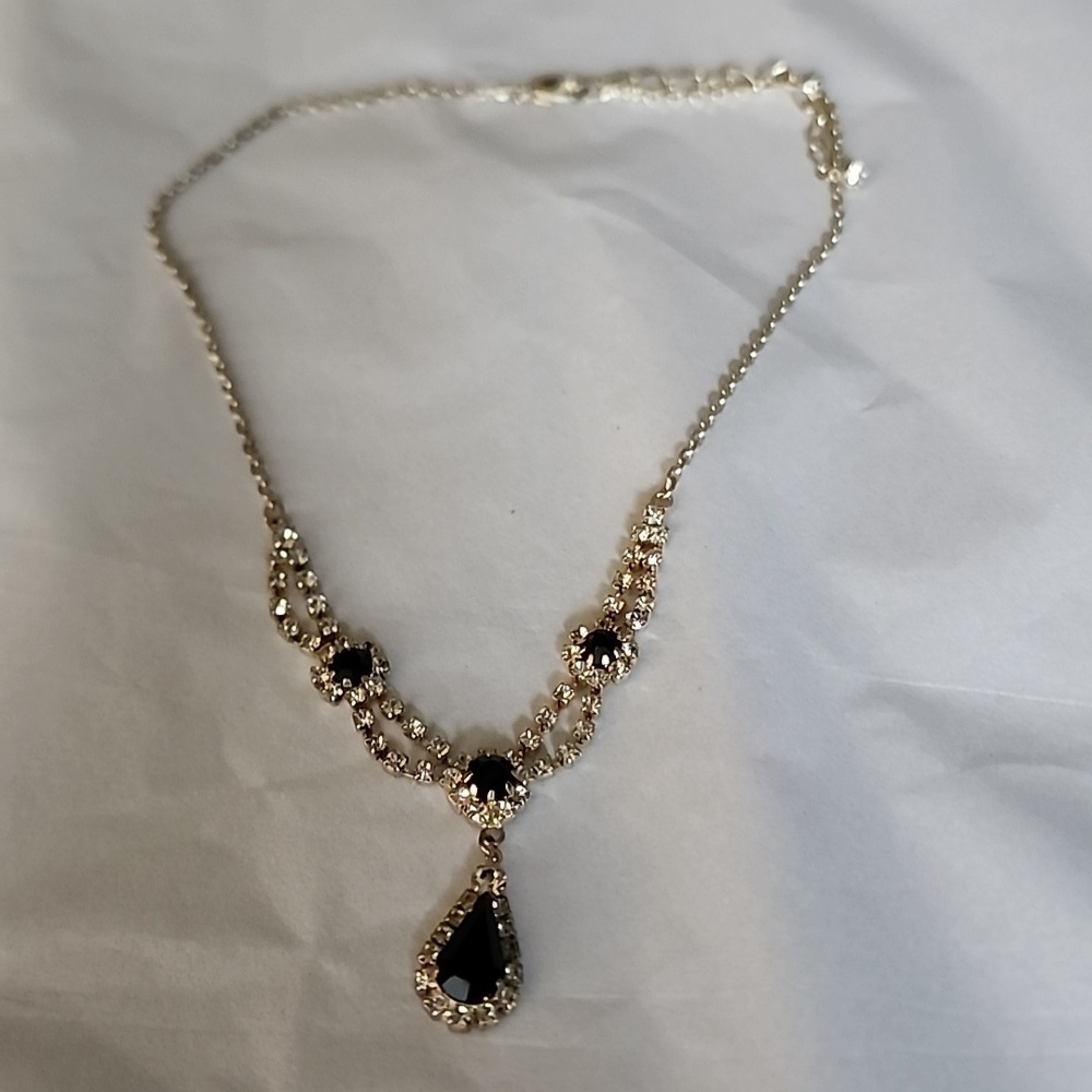 Simulated Onyx And Diamonettes Choker Necklace 14 Inches